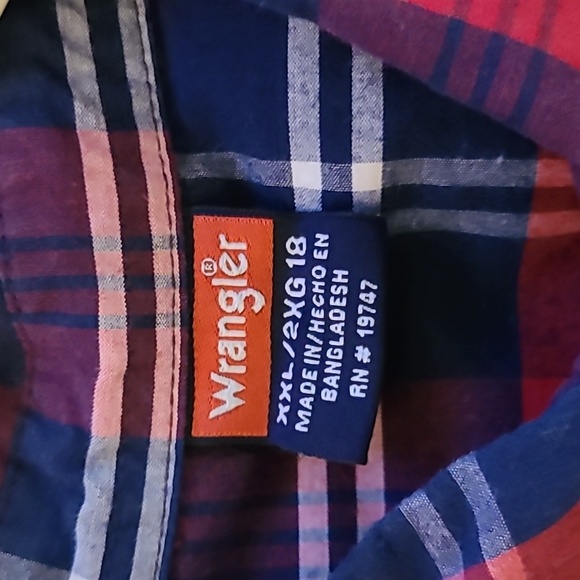 Boys XXL 18 Wrangler Button Up Long Sleeve Shirts - Picture 3 of 3